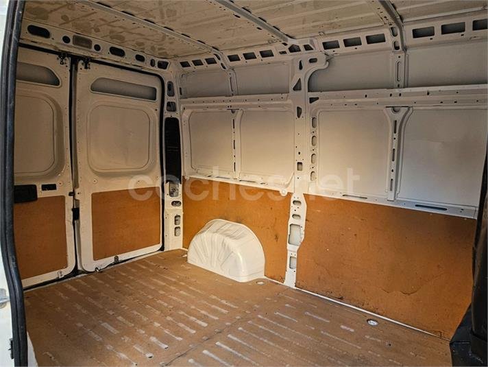 PEUGEOT Boxer 333 L2H2 BlueHDi