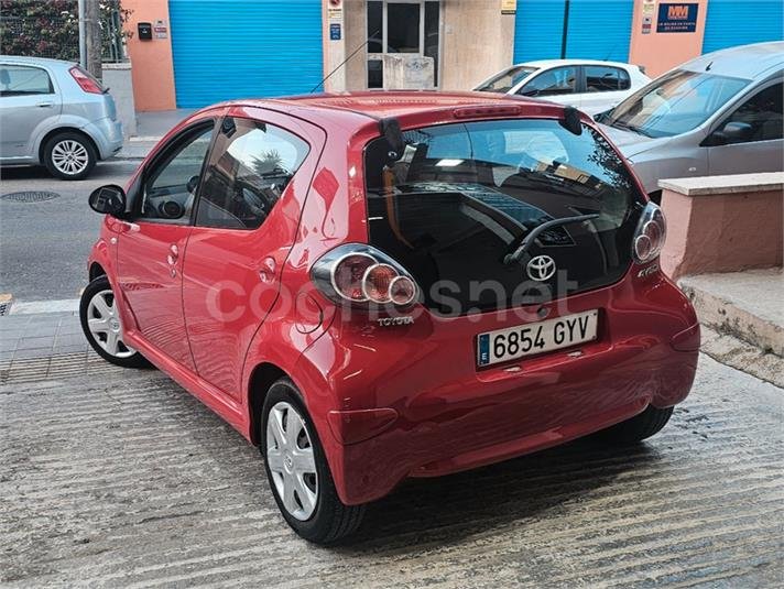 TOYOTA Aygo 1.0 VVTi Blue
