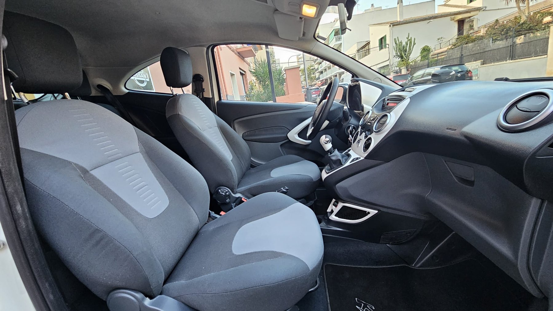 FORD ka 1.2 Titanium+