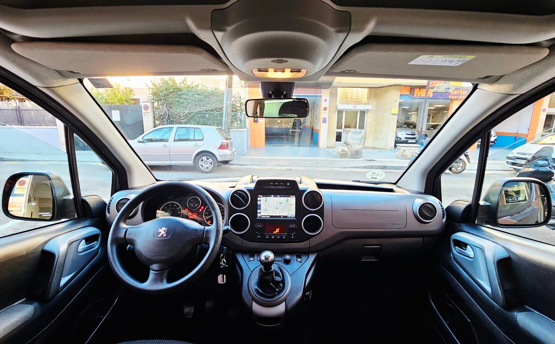 CITROEN Berlingo Outdoor / adaptado para Movilidad Reducida 