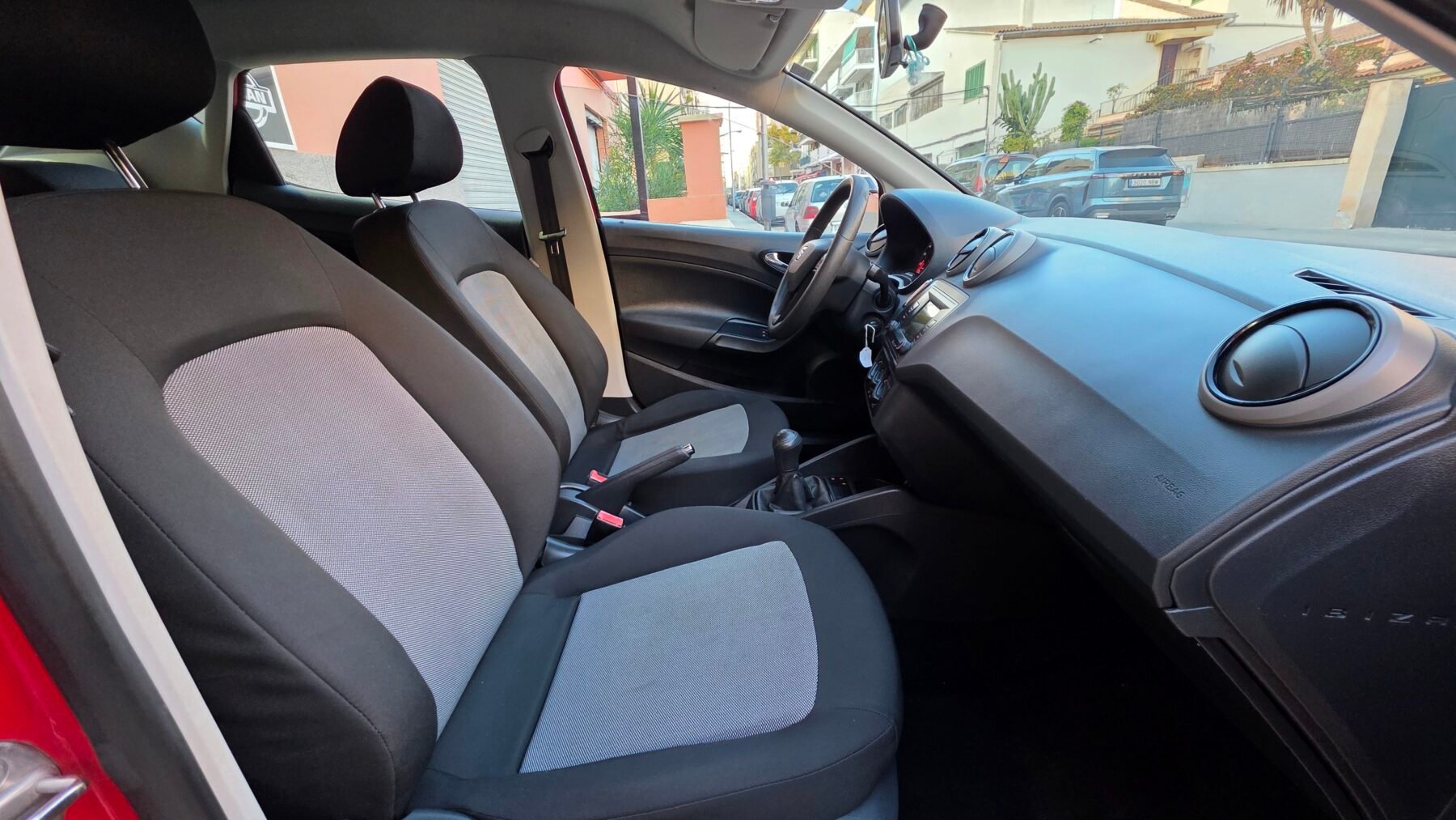 SEAT IBIZA Reference Plus 