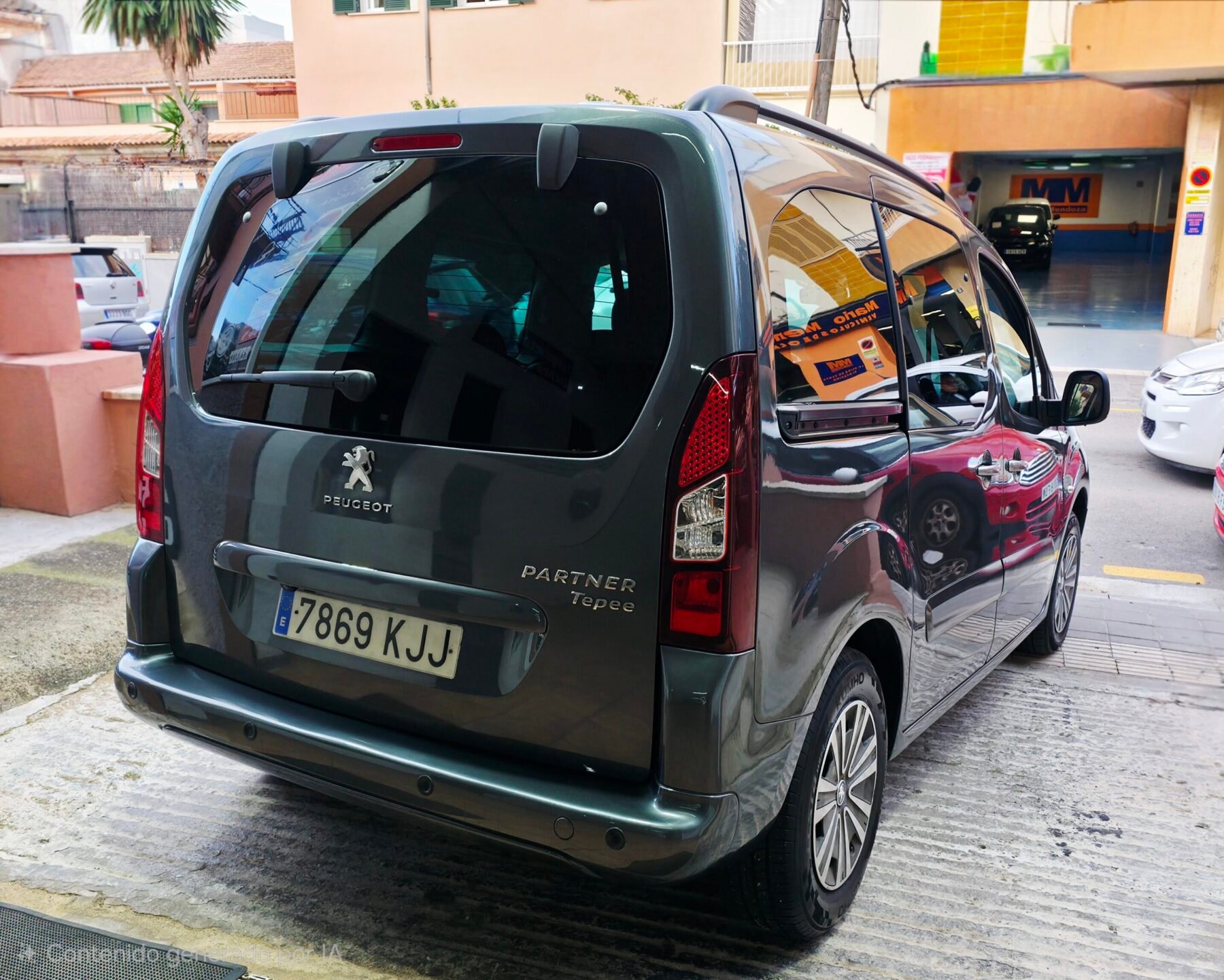 PEUGEOT Partner Style