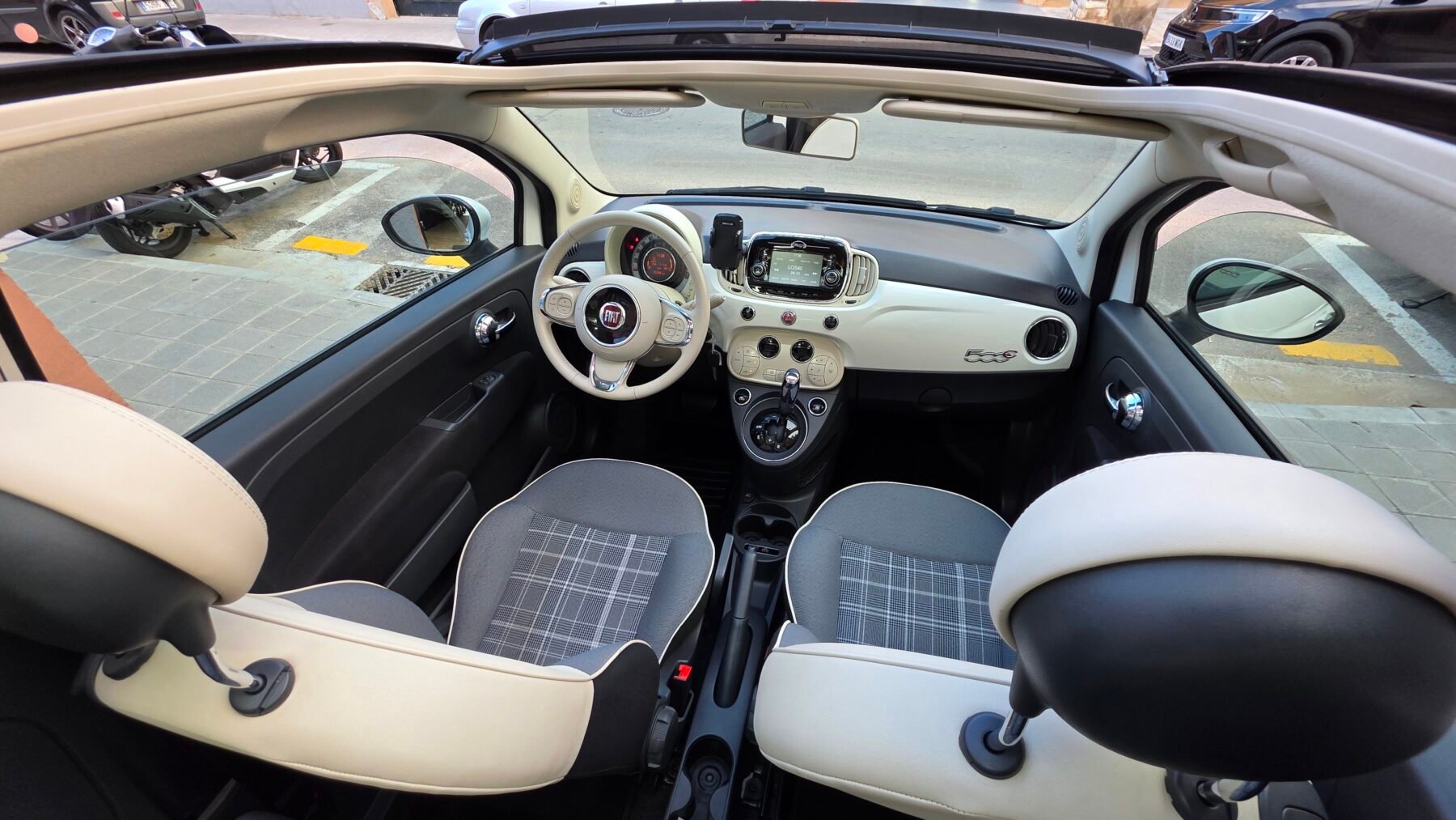 FIAT 500 Cabrio