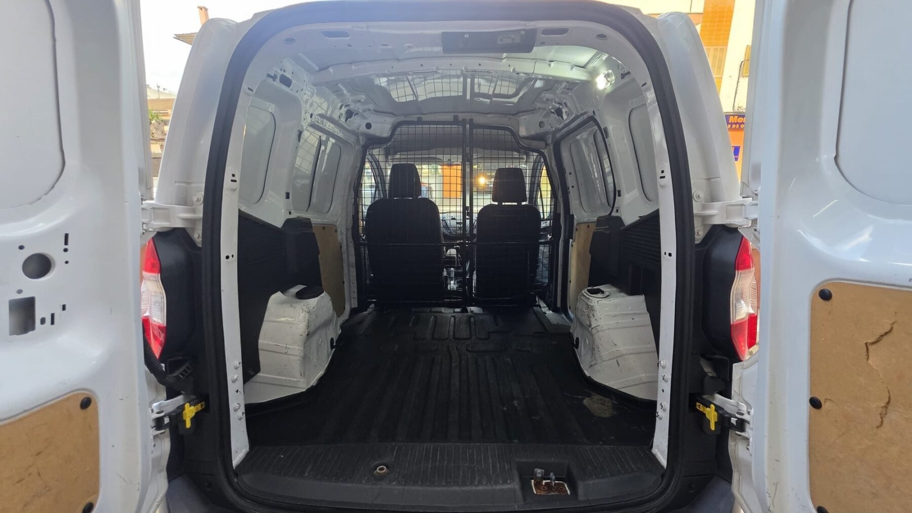 FORD Transit Courier 1.5 TDCi 55kW