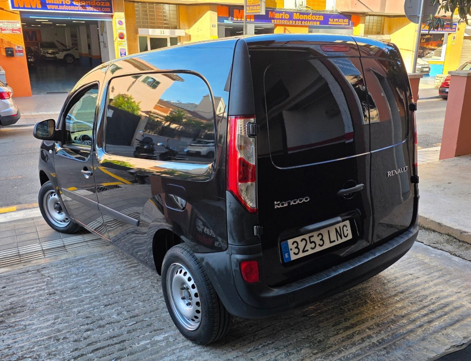 RENAULT Kangoo Furgón