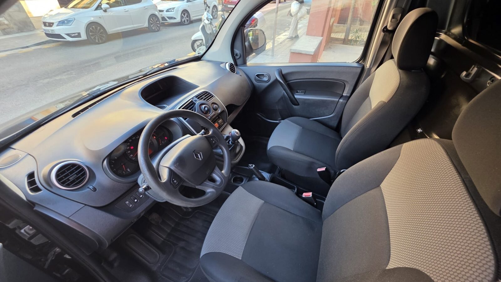 RENAULT Kangoo Furgón