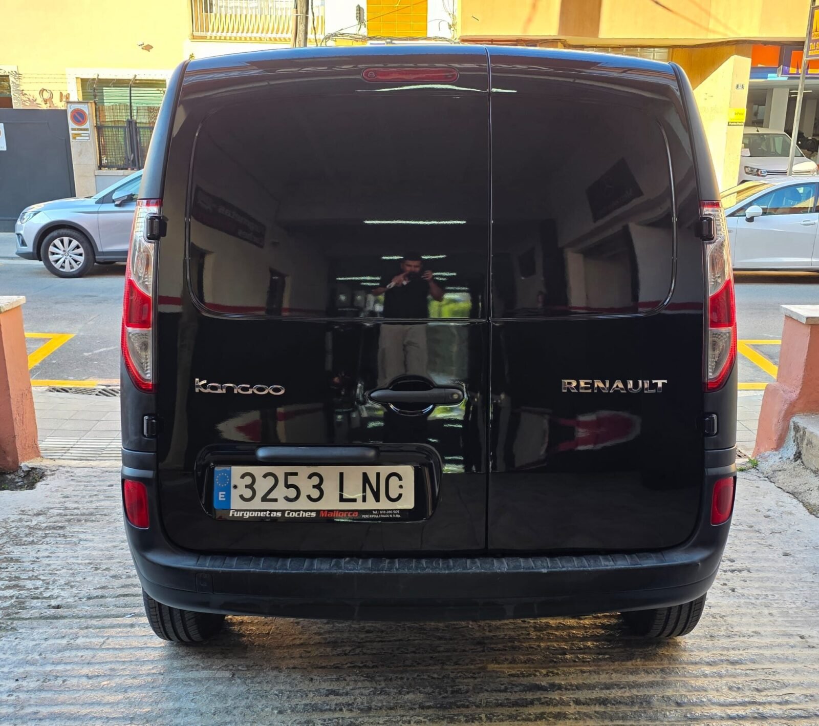 RENAULT Kangoo Furgón