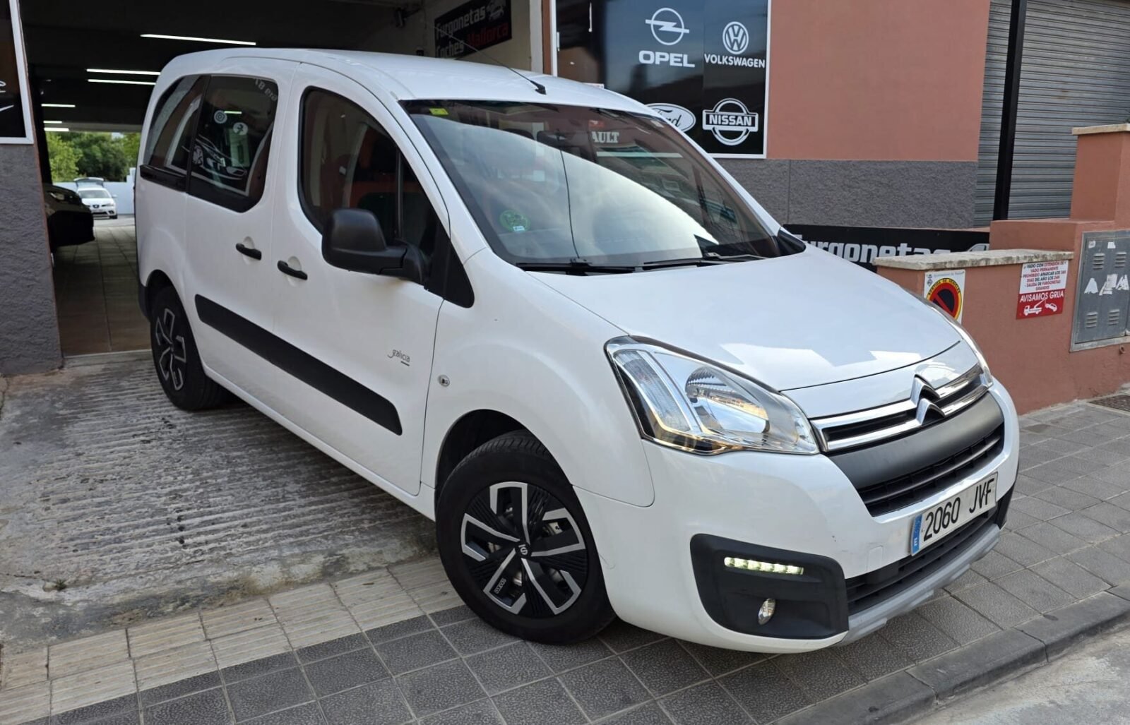 CITROEN Berlingo  Multispace LIVE Edition BlueHDi 100