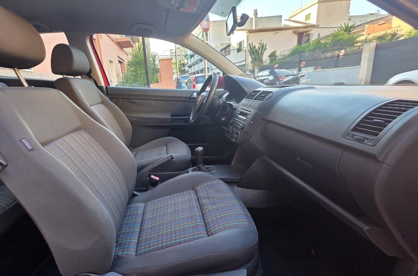 VOLKSWAGEN POLO  1.4 Edition