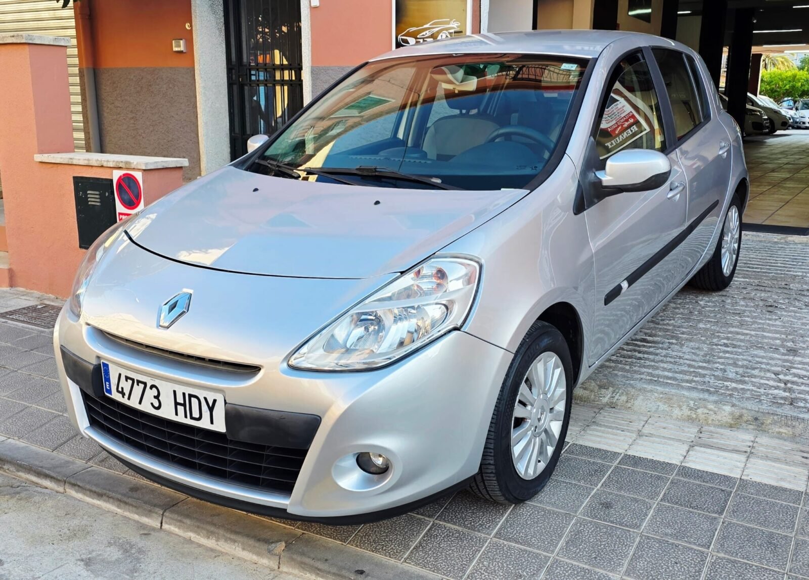 RENAULT CLIO 1.2 Expression