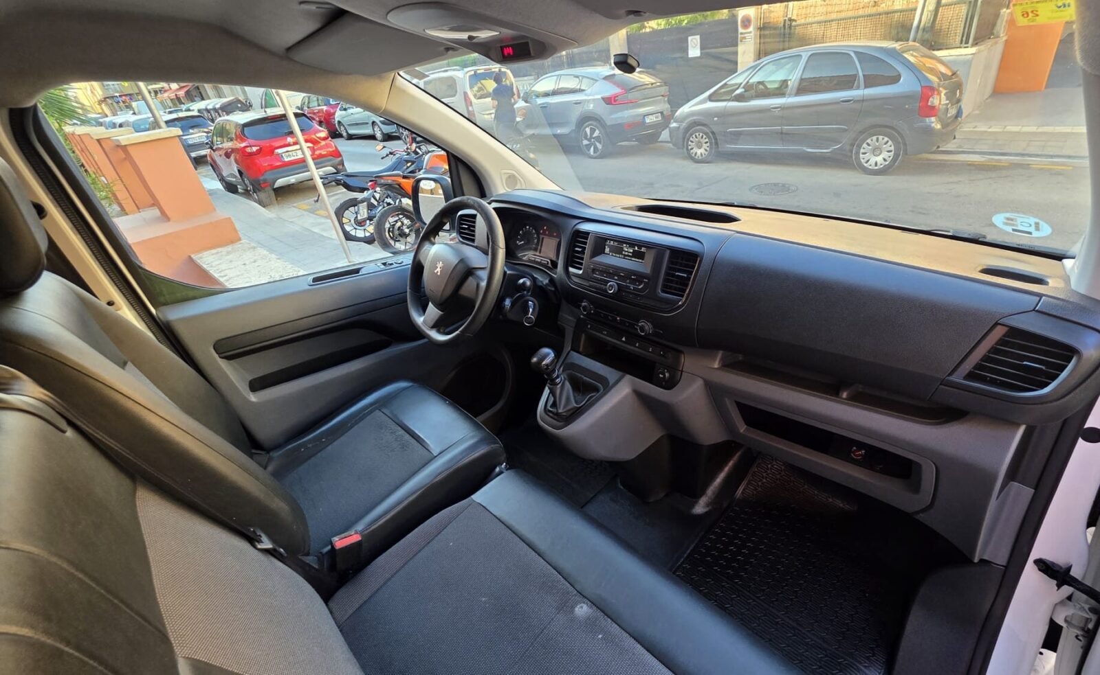 PEUGEOT Expert  Furgon Pro 1.5 BlueHDi 100 SS Standard