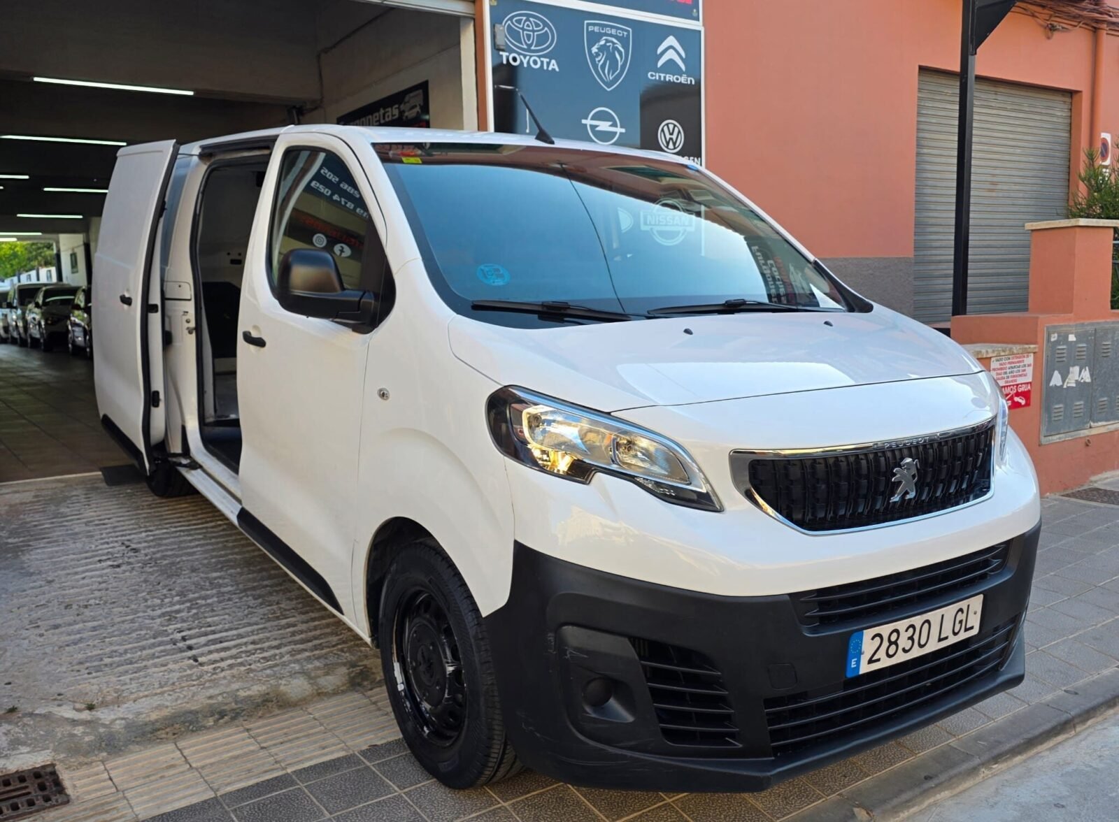 PEUGEOT Expert  Furgon Pro 1.5 BlueHDi 100 SS Standard
