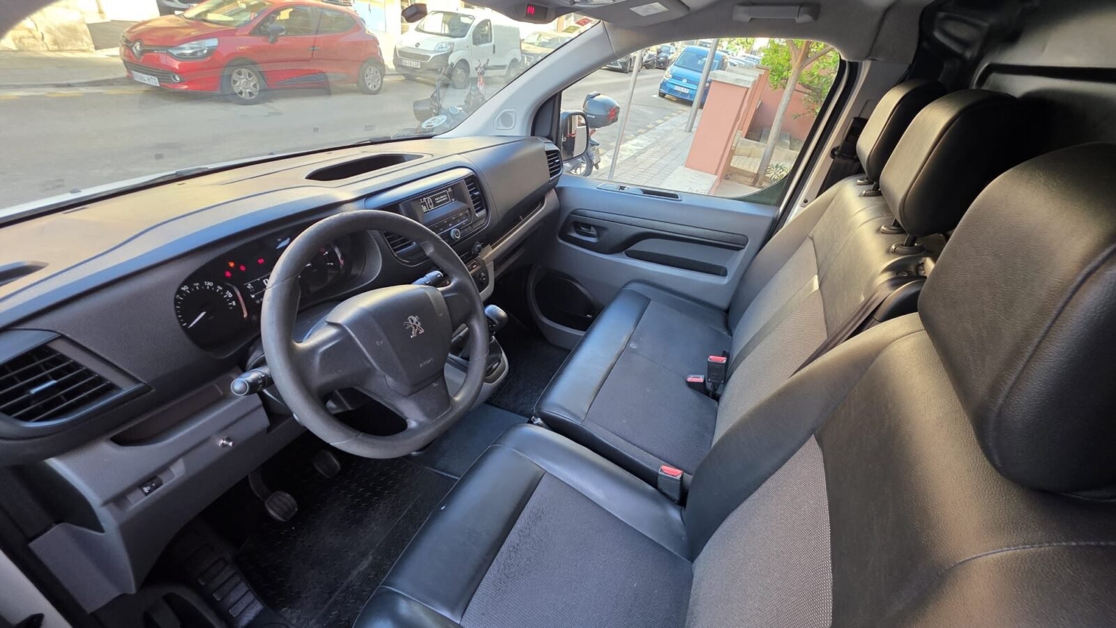 PEUGEOT Expert  Furgon Pro 1.5 BlueHDi 100 SS Standard