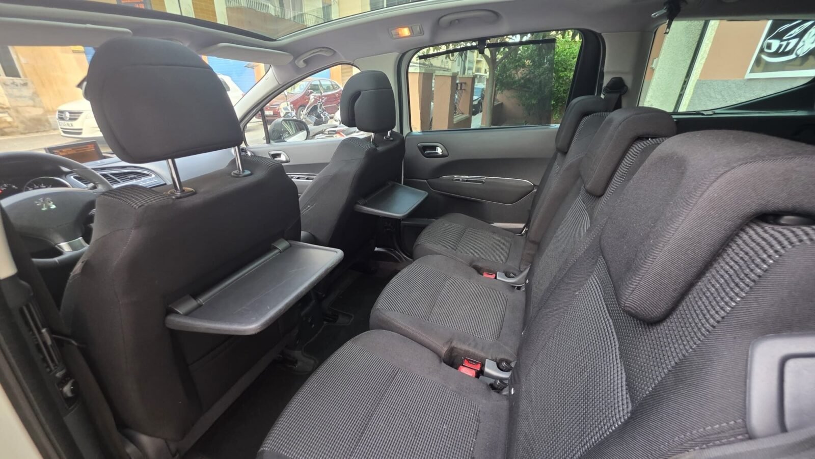 PEUGEOT 5008 Sport Pack