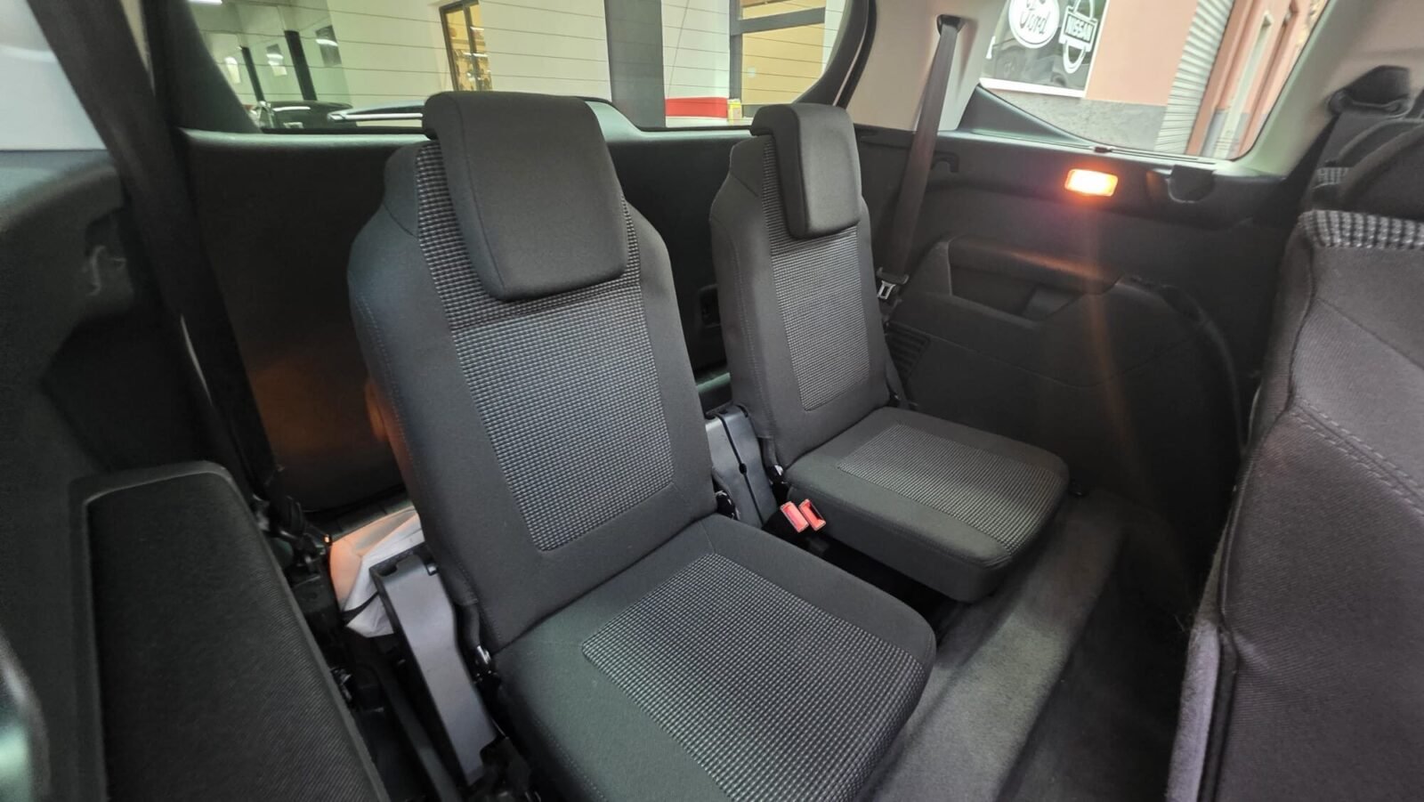 PEUGEOT 5008 Sport Pack