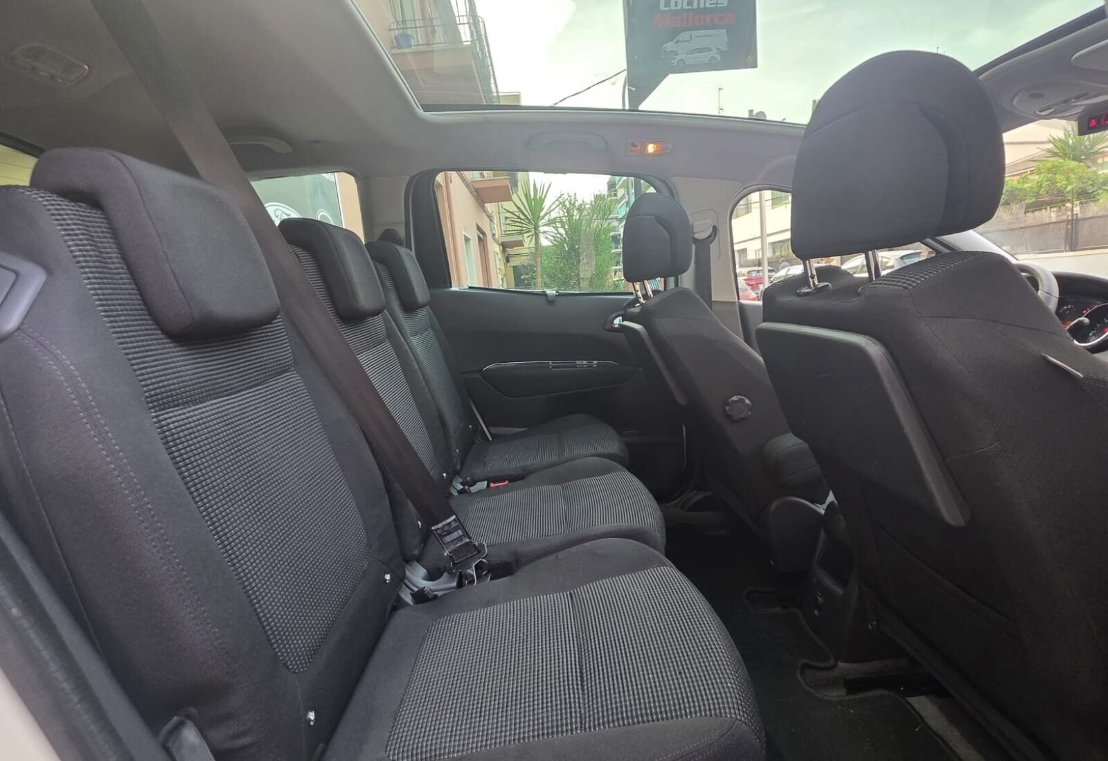 PEUGEOT 5008 Sport Pack