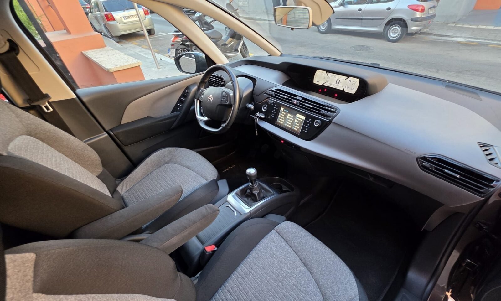 CITROEN Grand C4 Picasso BlueHDi 120 S&S Live Edition