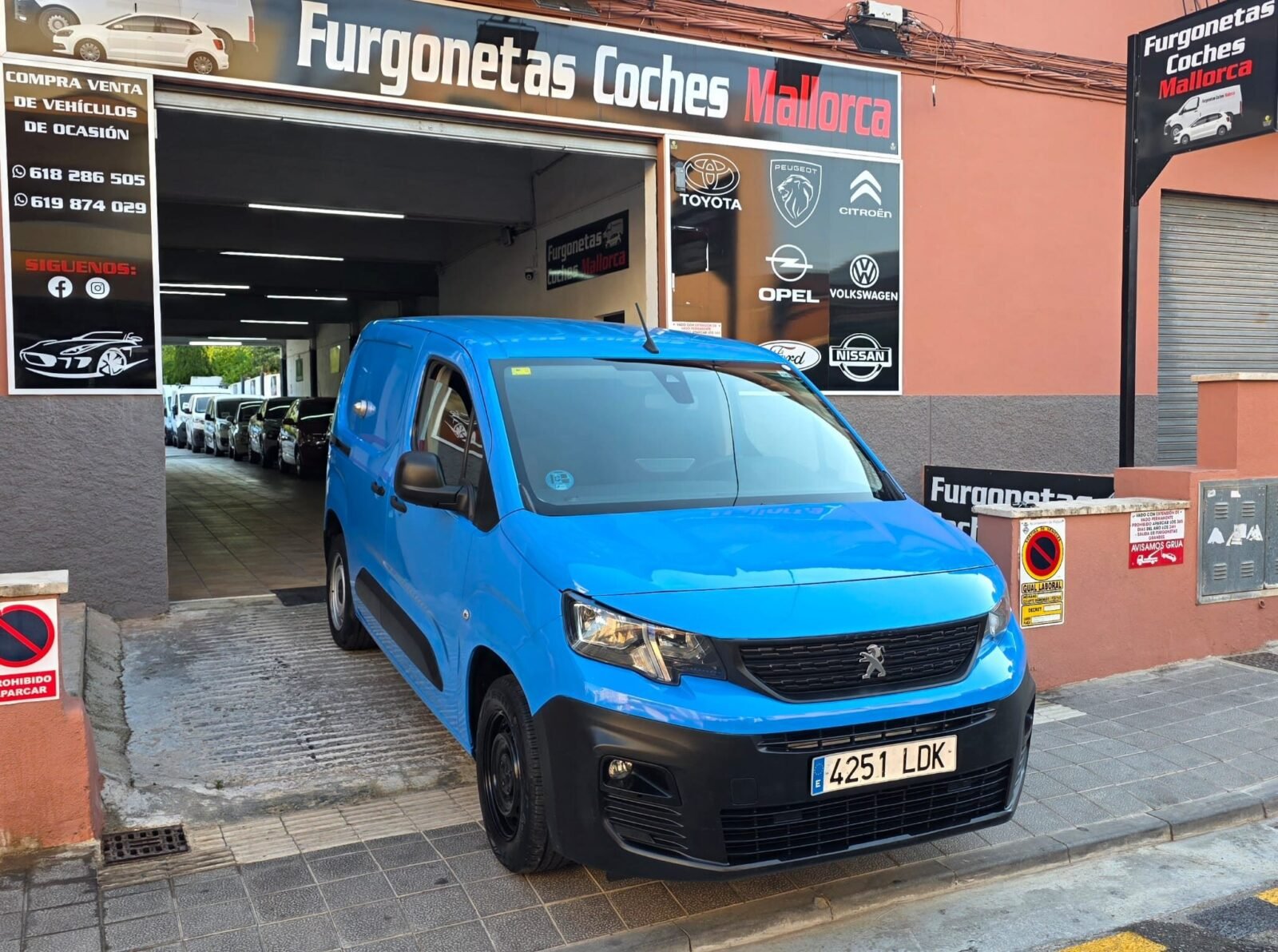 PEUGEOT Partner Premium Standard 600 kg BlueHDi 55 kW