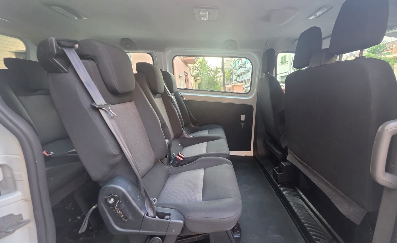FORD Transit Custom Kombi 2.0 TDCI 77kW 320 L1 Ambiente