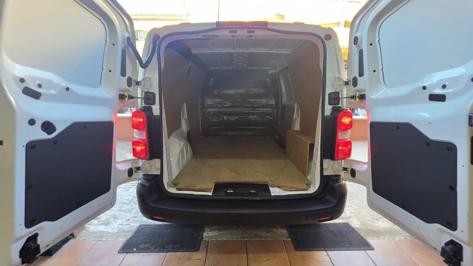 PEUGEOT Expert Furgon Pro 1.5 BlueHDi 100 SS Standard