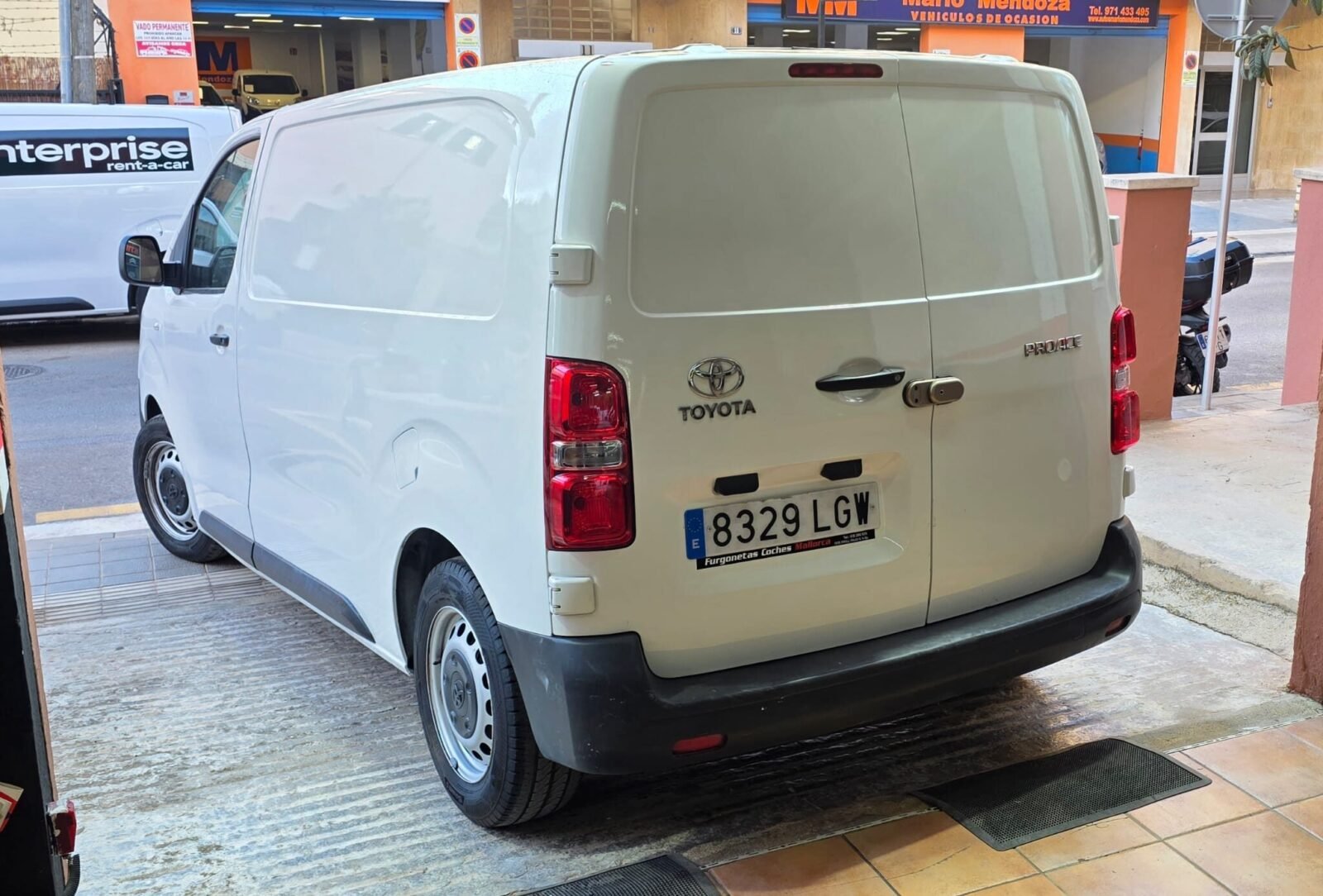 TOYOTA Proace